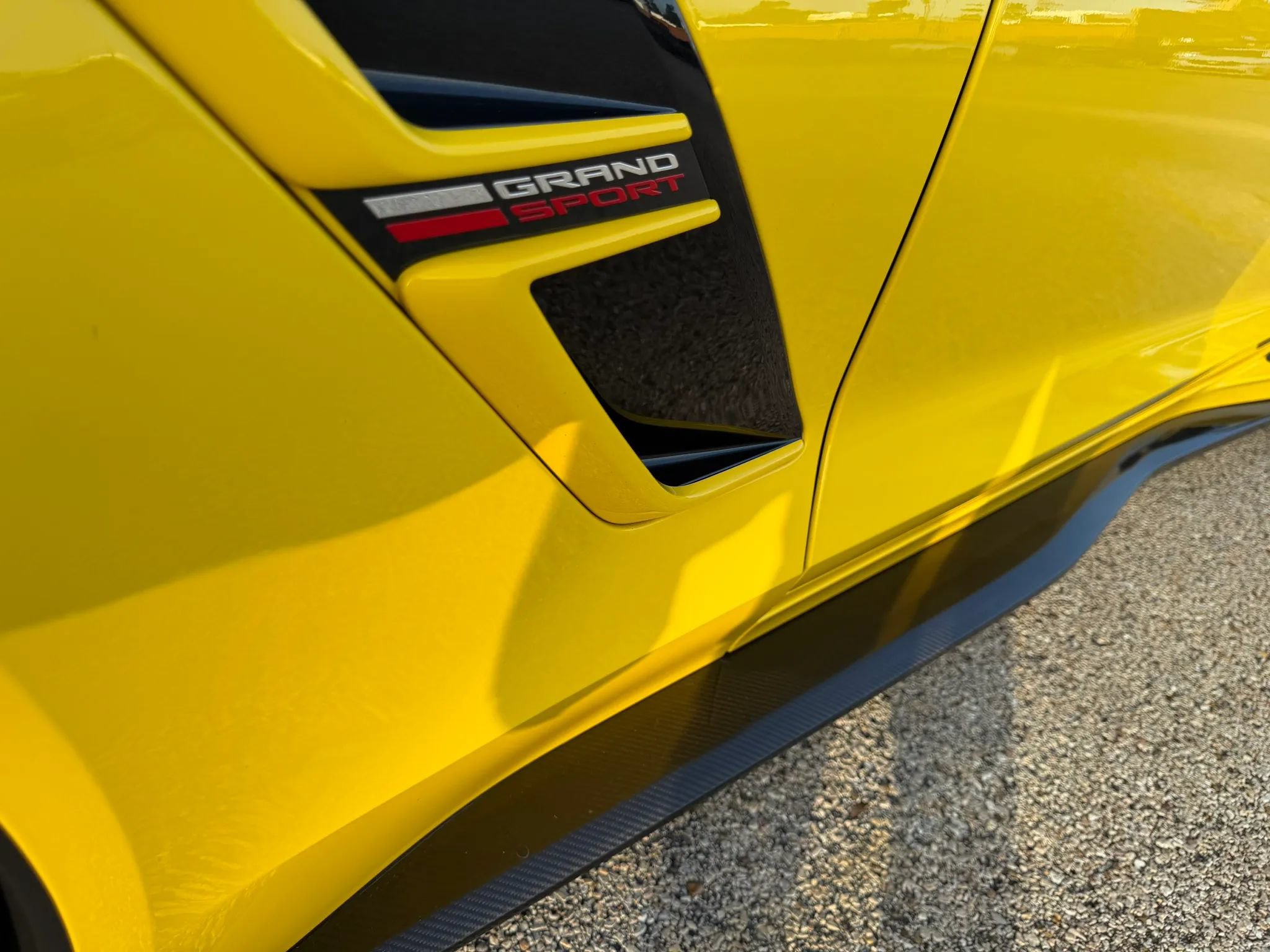 Used 2018 Chevrolet Corvette Grand Sport RWD image 18