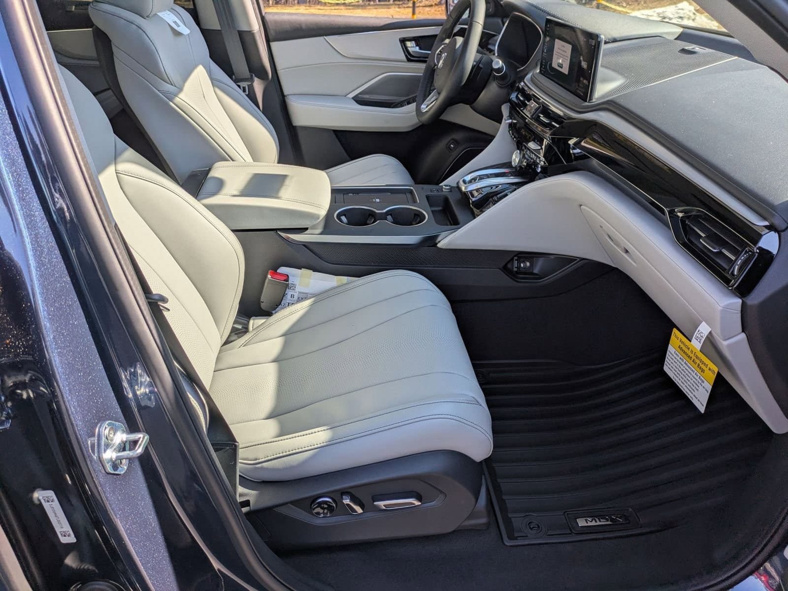 Certified 2026 Acura MDX w/ Technology Package FWD image 27