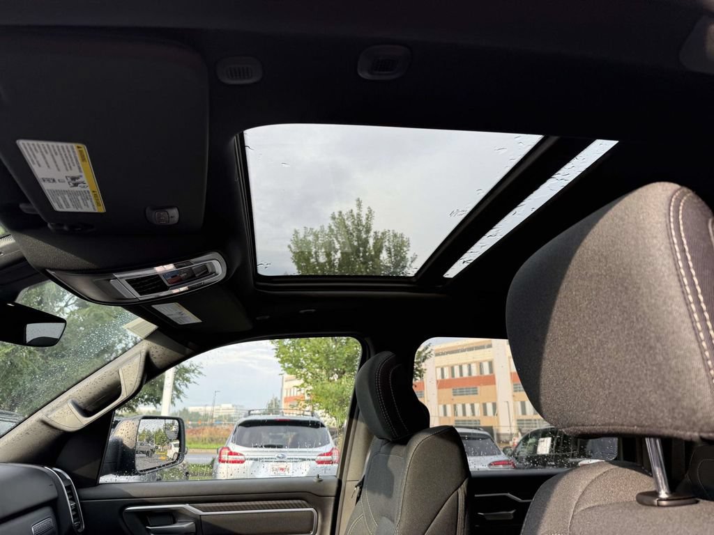 New 2026 RAM 1500 Big Horn AWD/4WD image 4