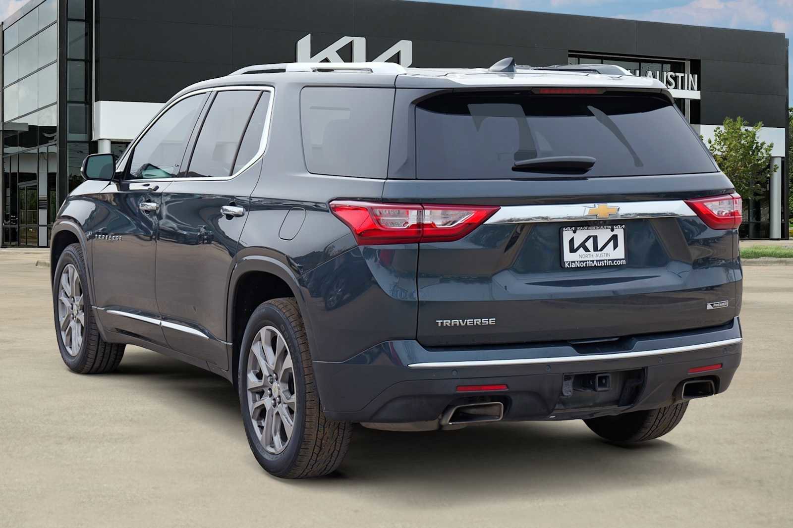 Used 2018 Chevrolet Traverse Premier w/ Driver Confidence II Package image 5