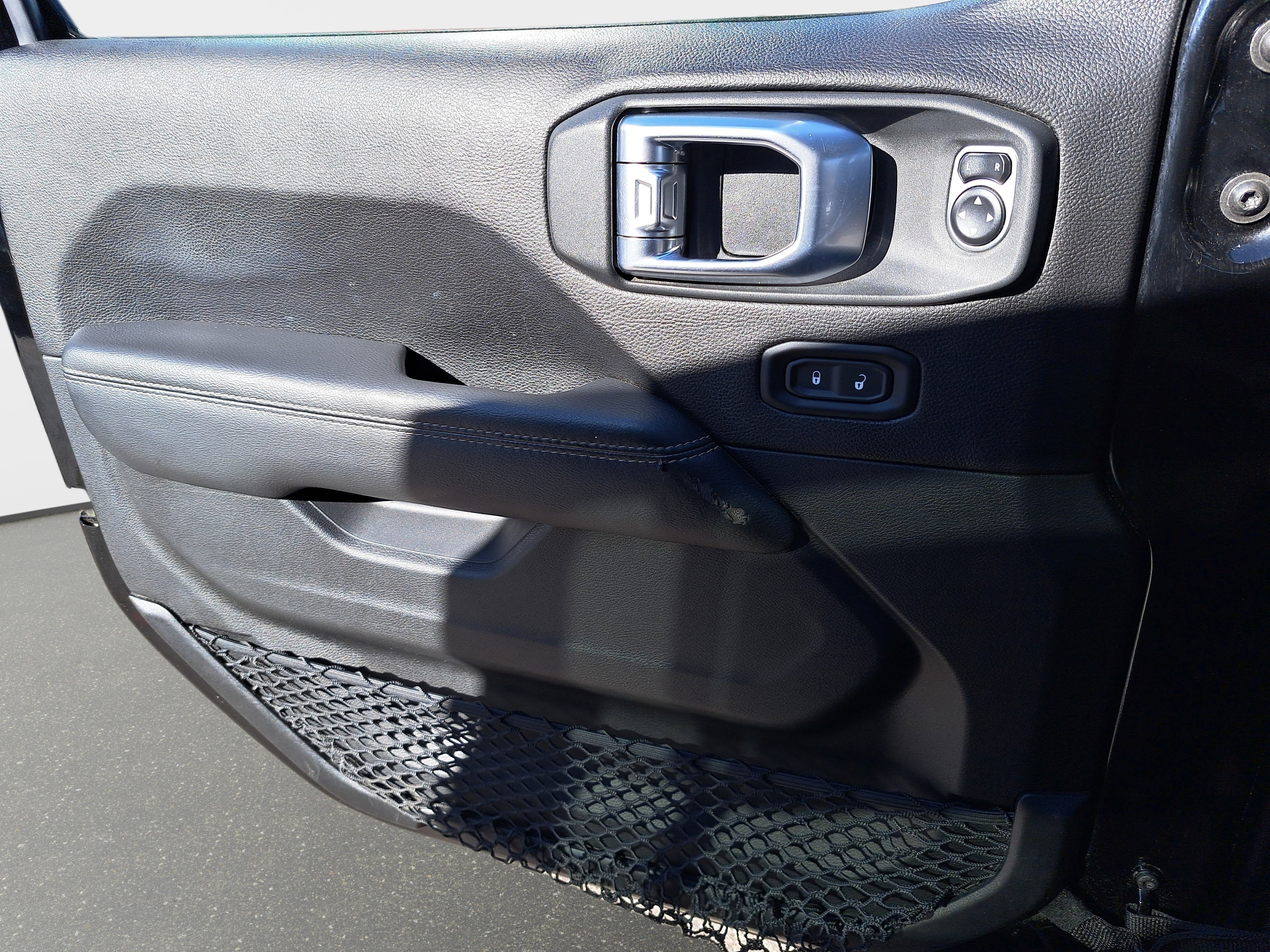 Used 2020 Jeep Gladiator Overland image 24