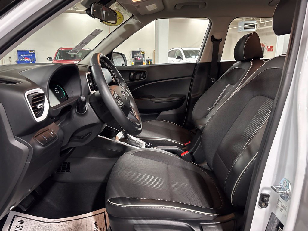 New 2026 Hyundai Venue SEL FWD image 13