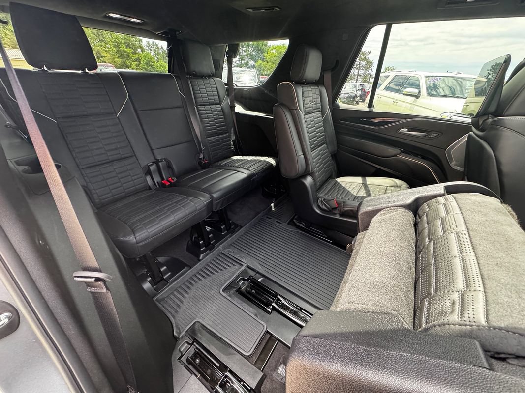 Used 2024 Cadillac Escalade V w/ LPO, ONYX Package AWD/4WD image 44