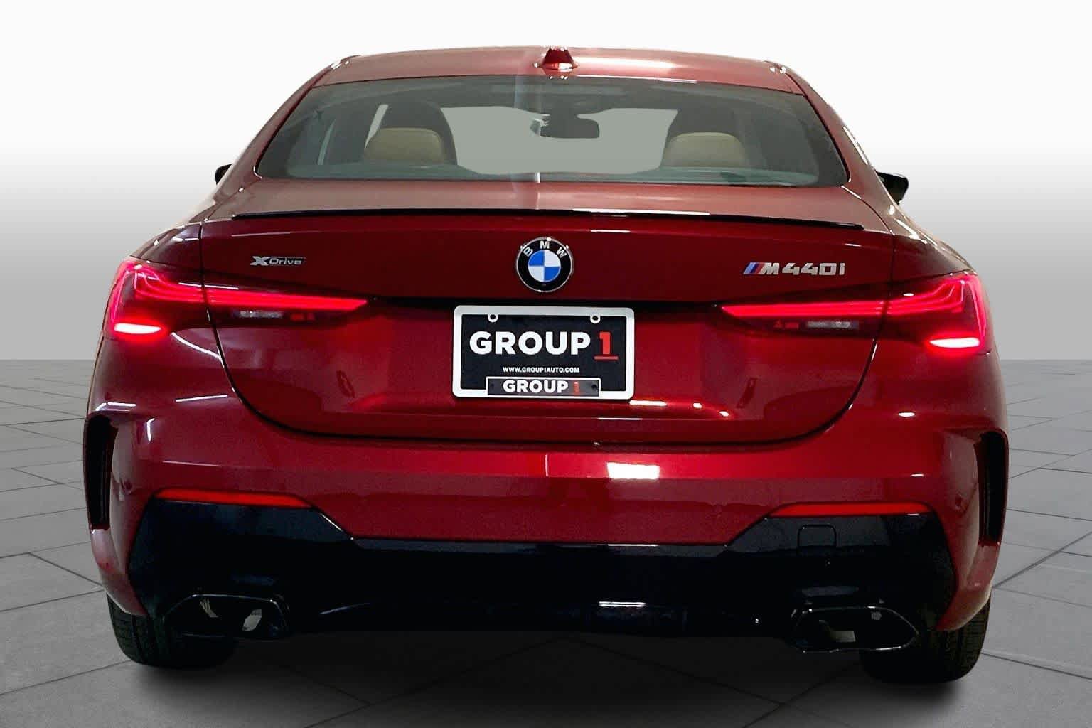 Used 2025 BMW 440i xDrive Coupe w/ Premium Package AWD/4WD image 4