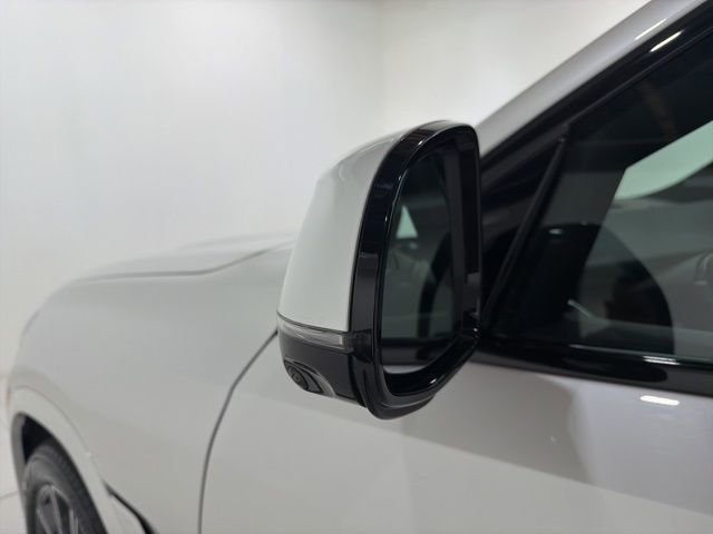 Certified 2024 BMW X6 xDrive40i w/ Parking Assistance Package image 9