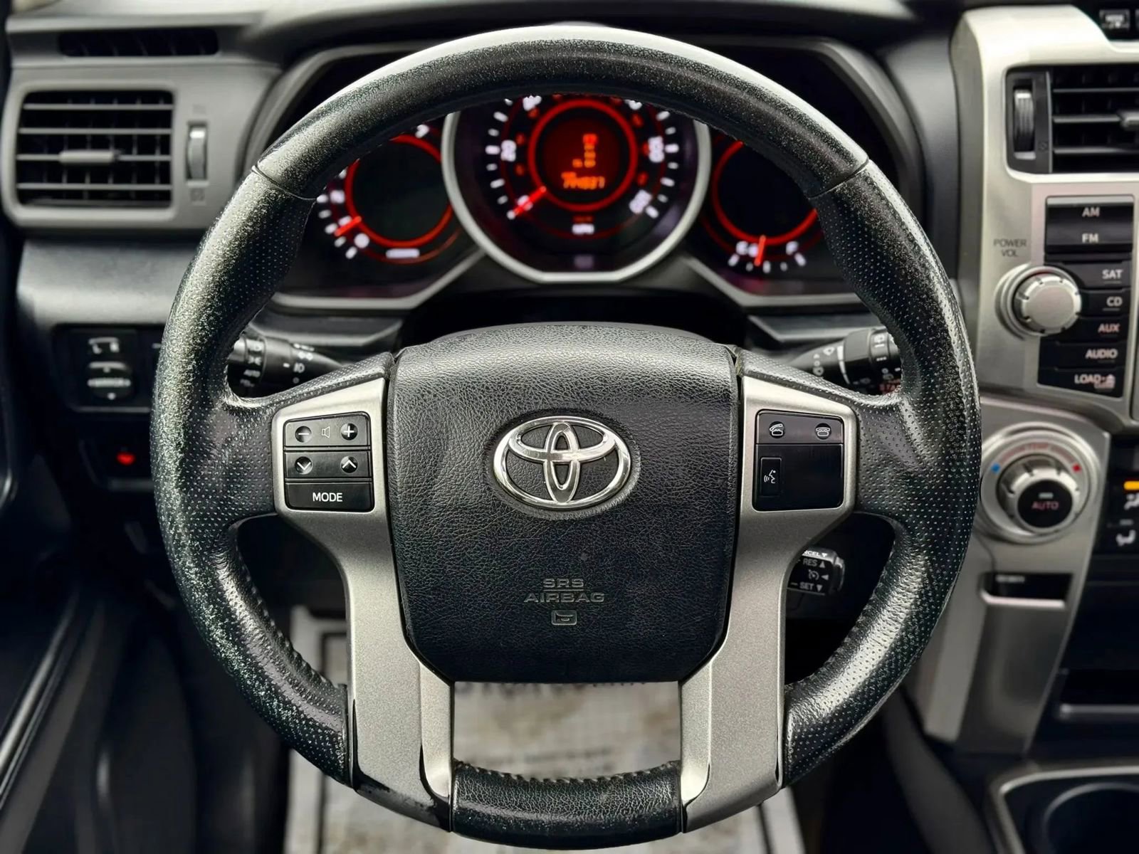 Used 2010 Toyota 4Runner Limited AWD/4WD image 25