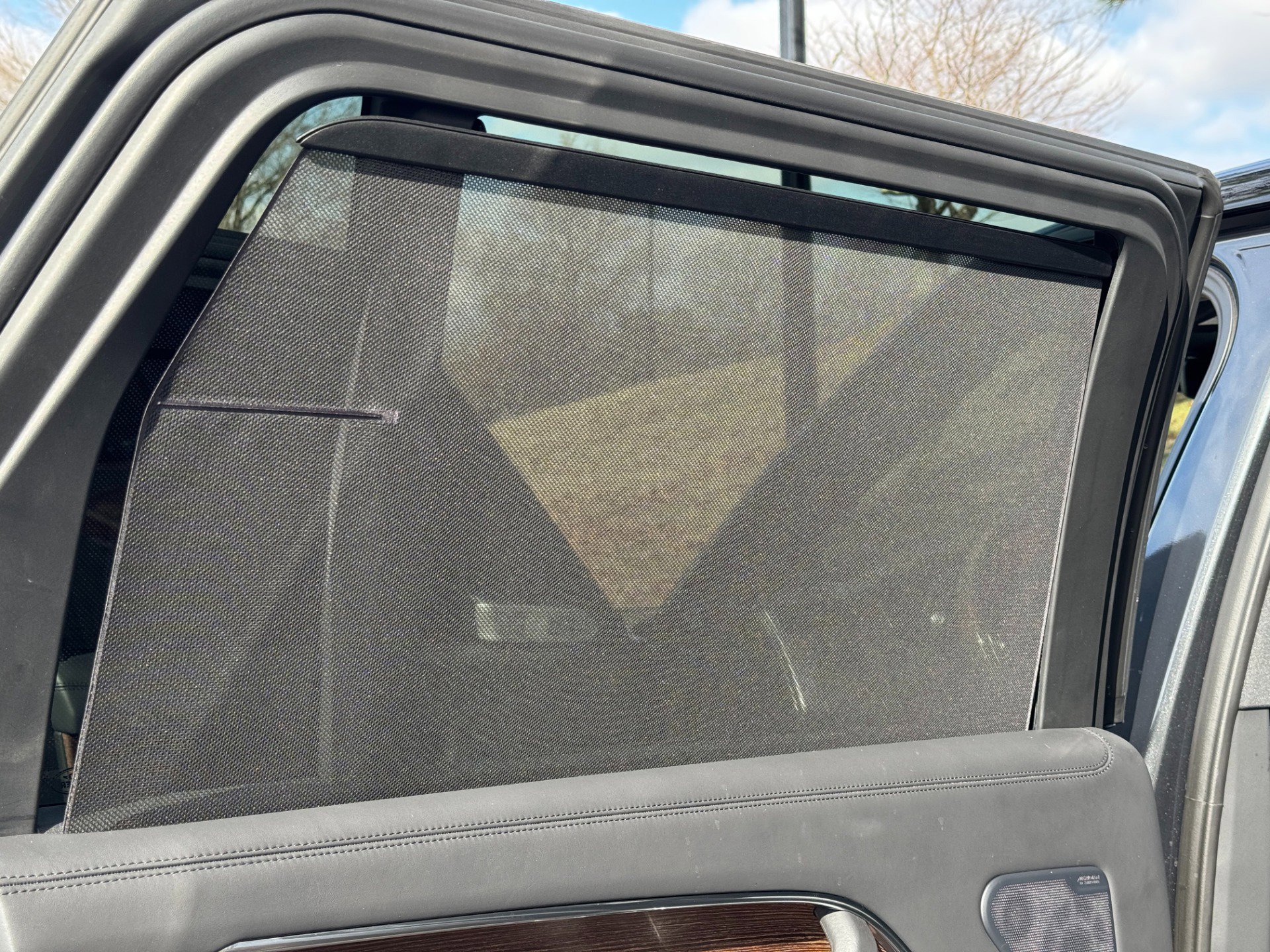 Used 2024 Land Rover Range Rover Long Wheelbase SE image 42