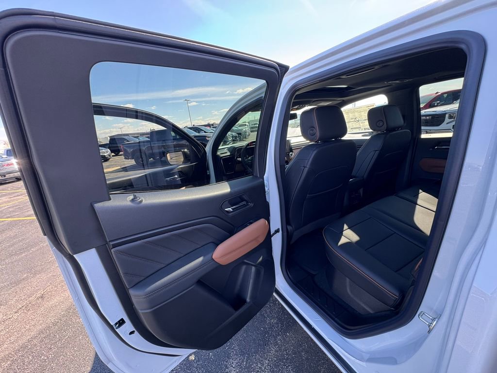 New 2026 GMC Canyon AT4 w/ Technology Plus Package AWD/4WD image 23