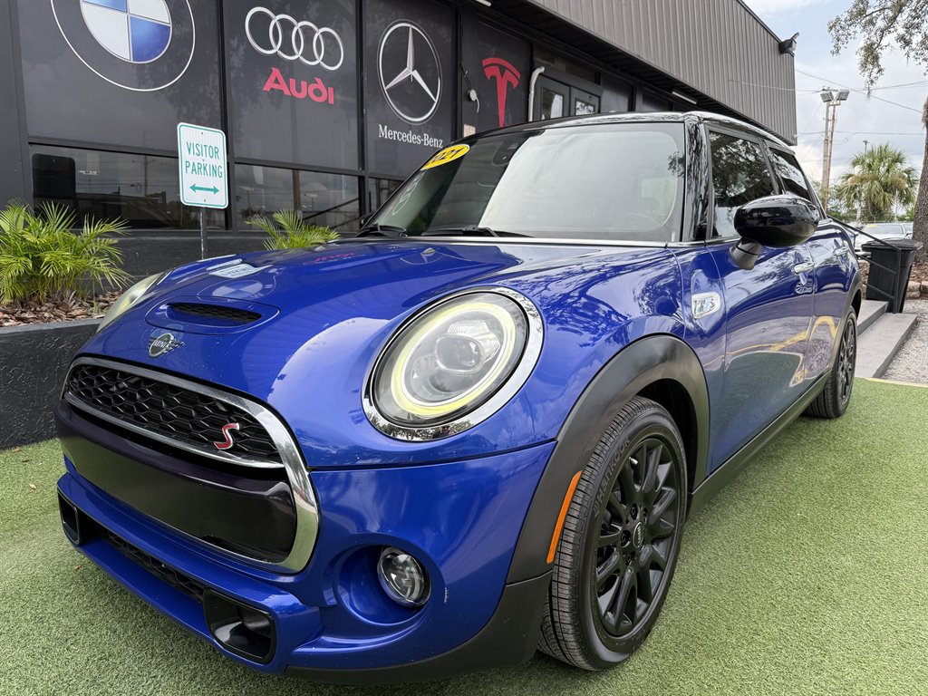 Used 2021 MINI Cooper S FWD image 1