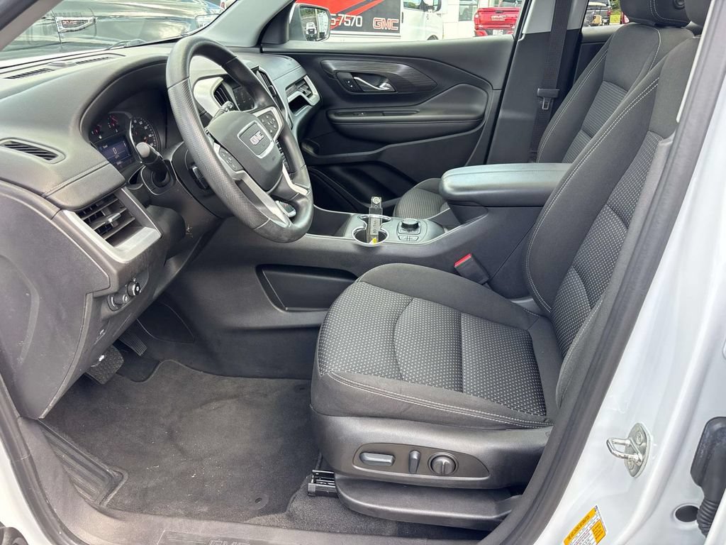 Used 2023 GMC Terrain SLE w/ Driver Convenience Package AWD/4WD image 12