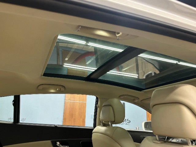 Used 2016 Kia K900 Luxury image 15