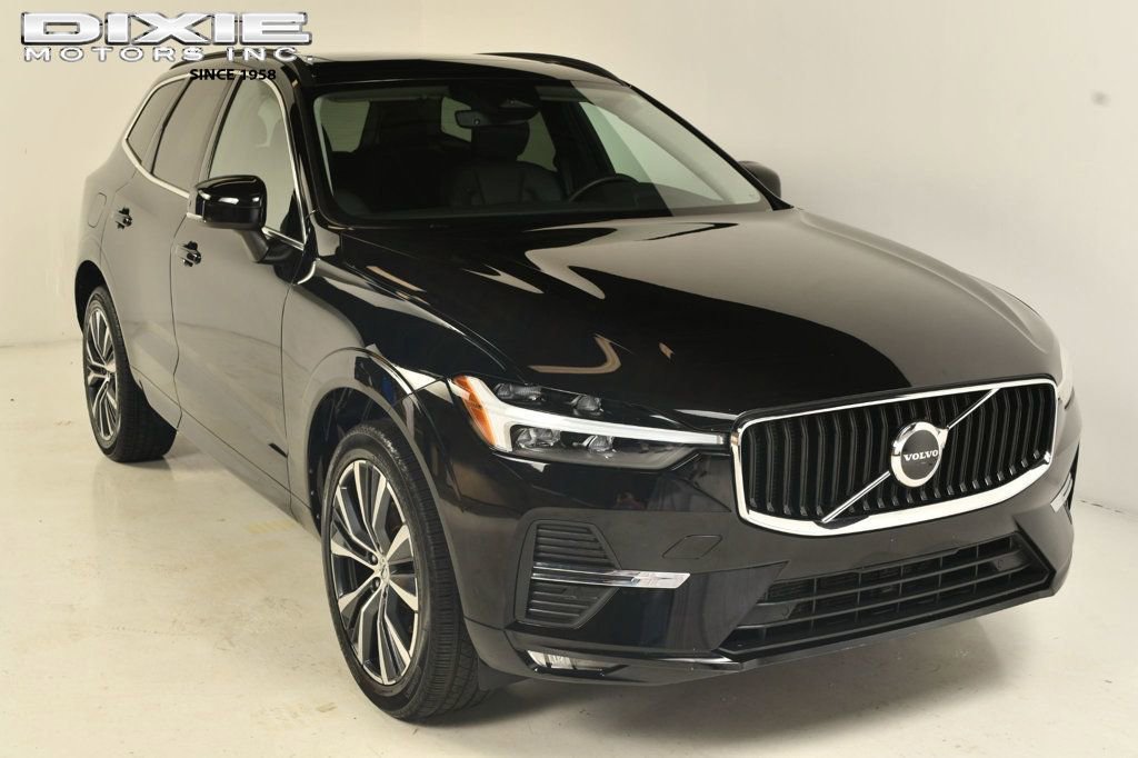 Used 2022 Volvo XC60 B5 Momentum w/ Protection Package Premier image 1