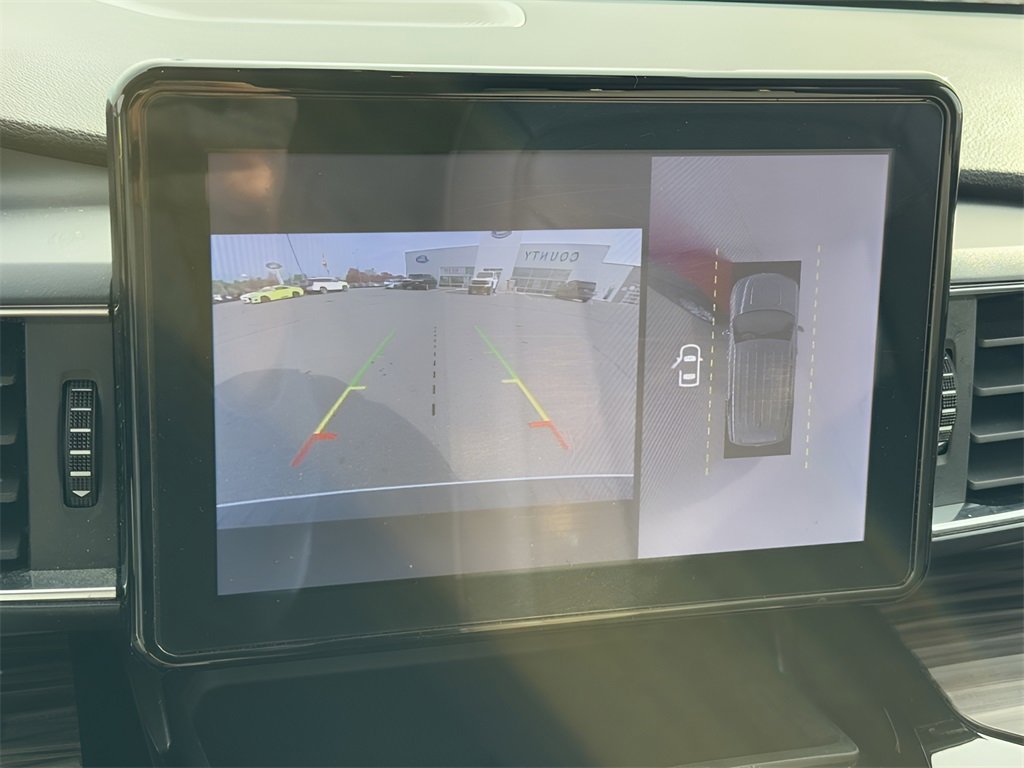 Used 2021 Ford Explorer Limited w/ Equipment Group 301A image 29