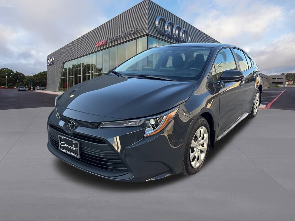 Used 2025 Toyota Corolla LE image 1