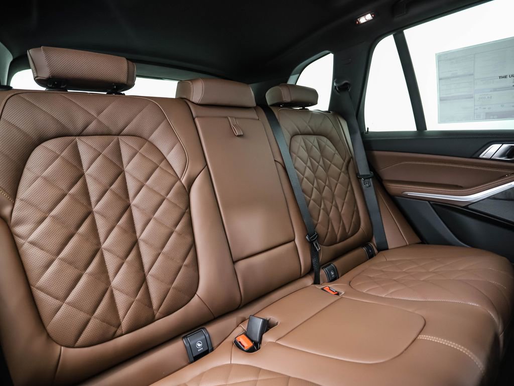 New 2026 BMW X5 xDrive40i w/ M Sport Package image 28