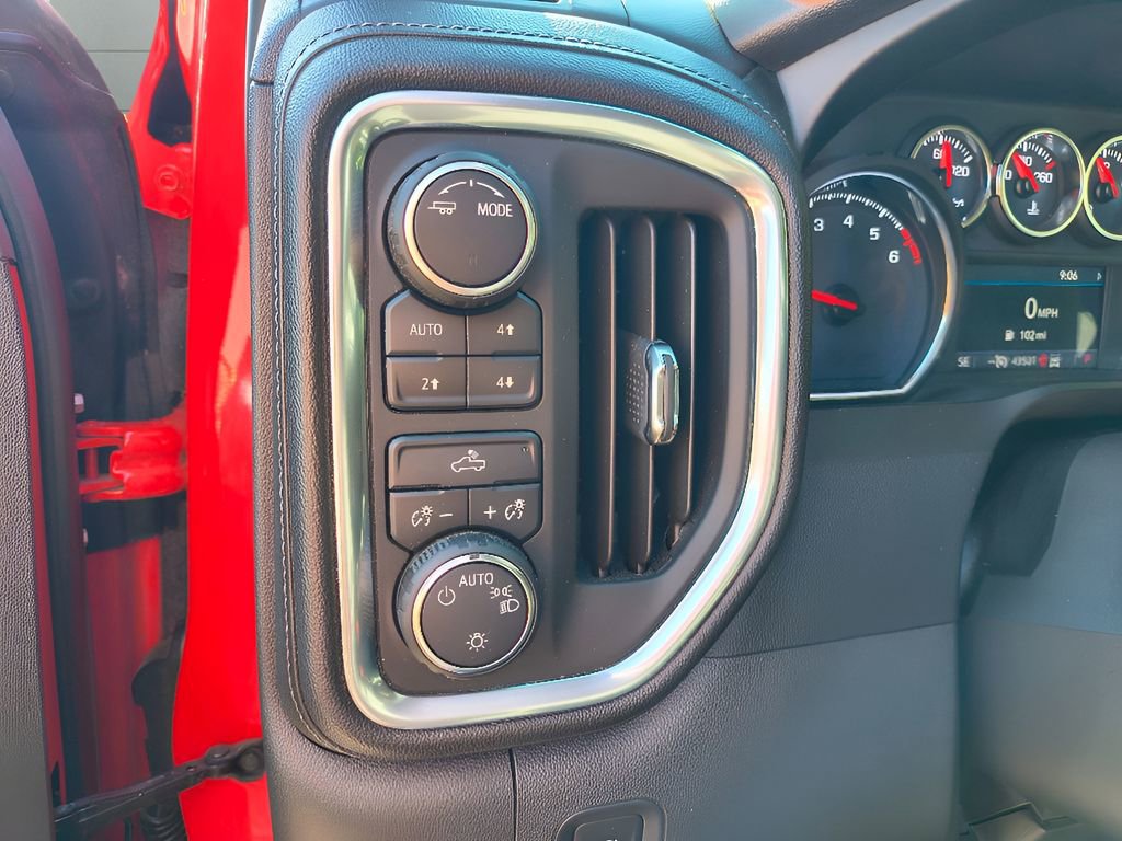 Used 2020 Chevrolet Silverado 1500 LT w/ All-Star Edition image 21