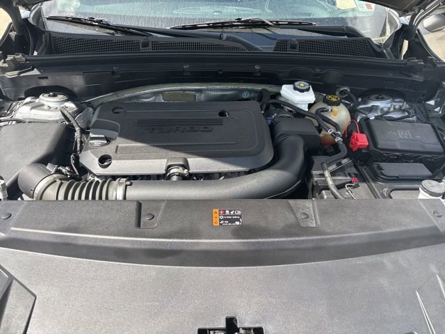 Used 2023 Buick Envision Essence image 36