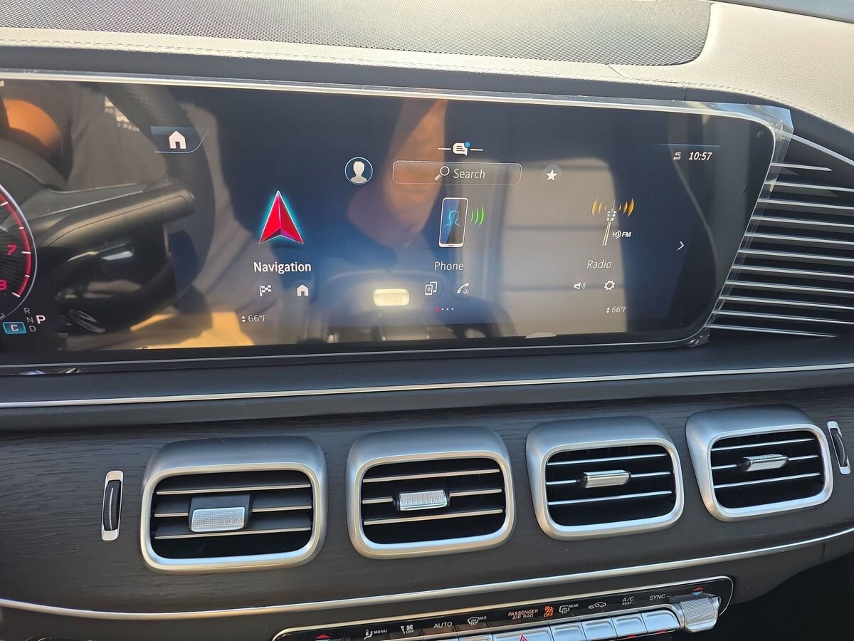 New 2026 Mercedes-Benz GLS 450 4MATIC image 21