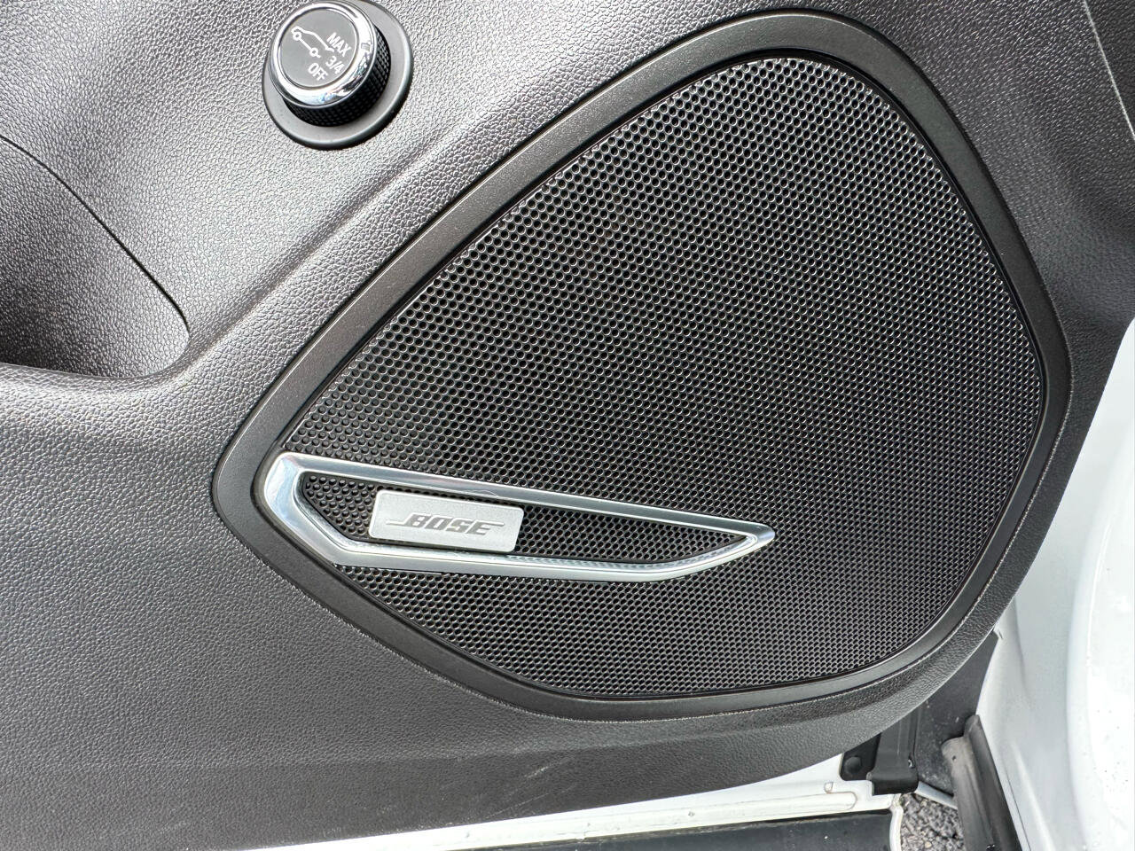 Used 2023 Buick Envision Avenir image 16