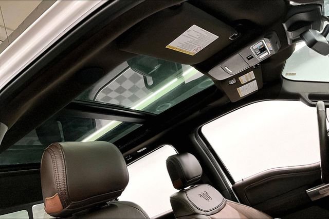 Used 2025 Ford F350 King Ranch AWD/4WD image 21