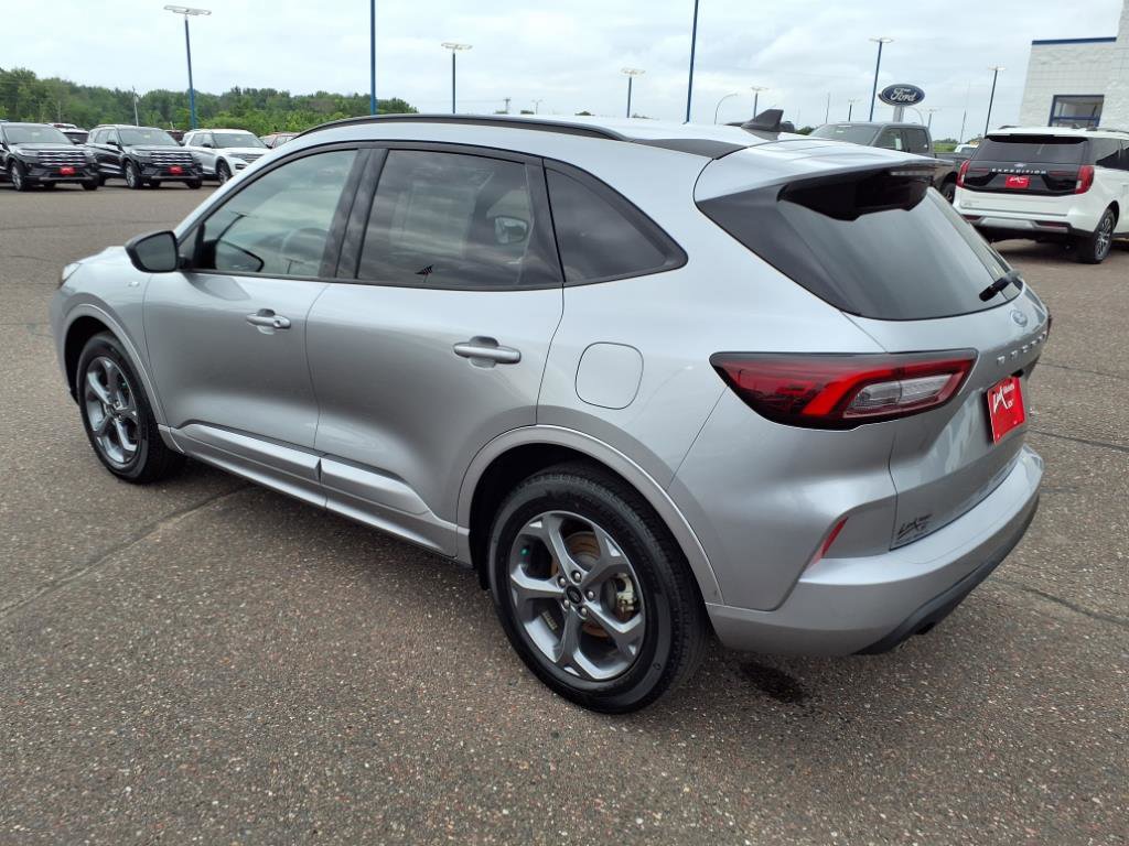 Certified 2024 Ford Escape ST-Line video 3