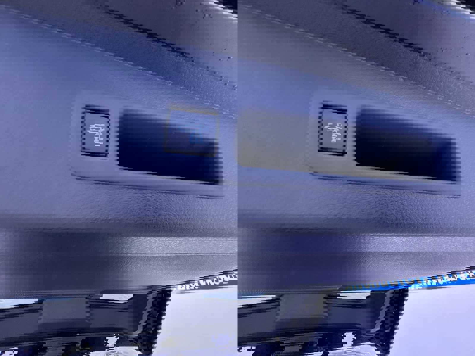 Used 2025 Toyota Sienna XLE w/ XLE Plus Package image 42