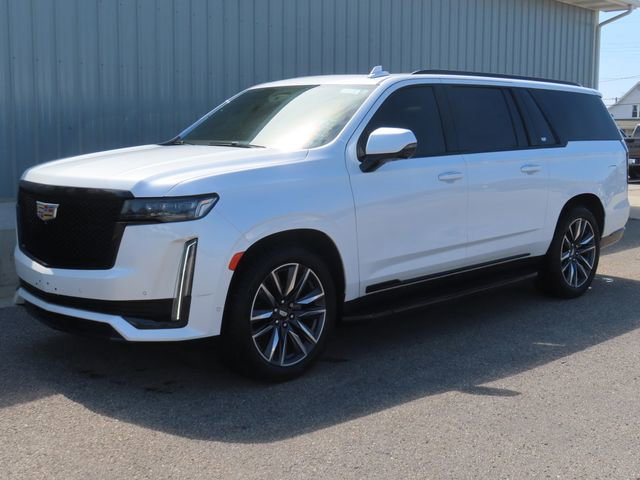 Used 2022 Cadillac Escalade ESV Sport w/ Touring Package image 10