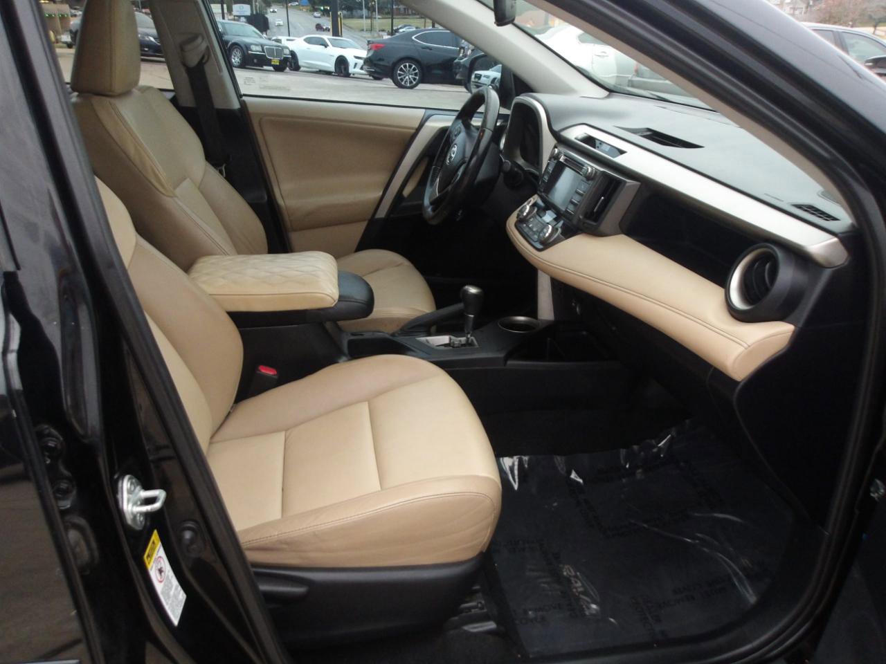 Used 2013 Toyota RAV4 Limited image 10