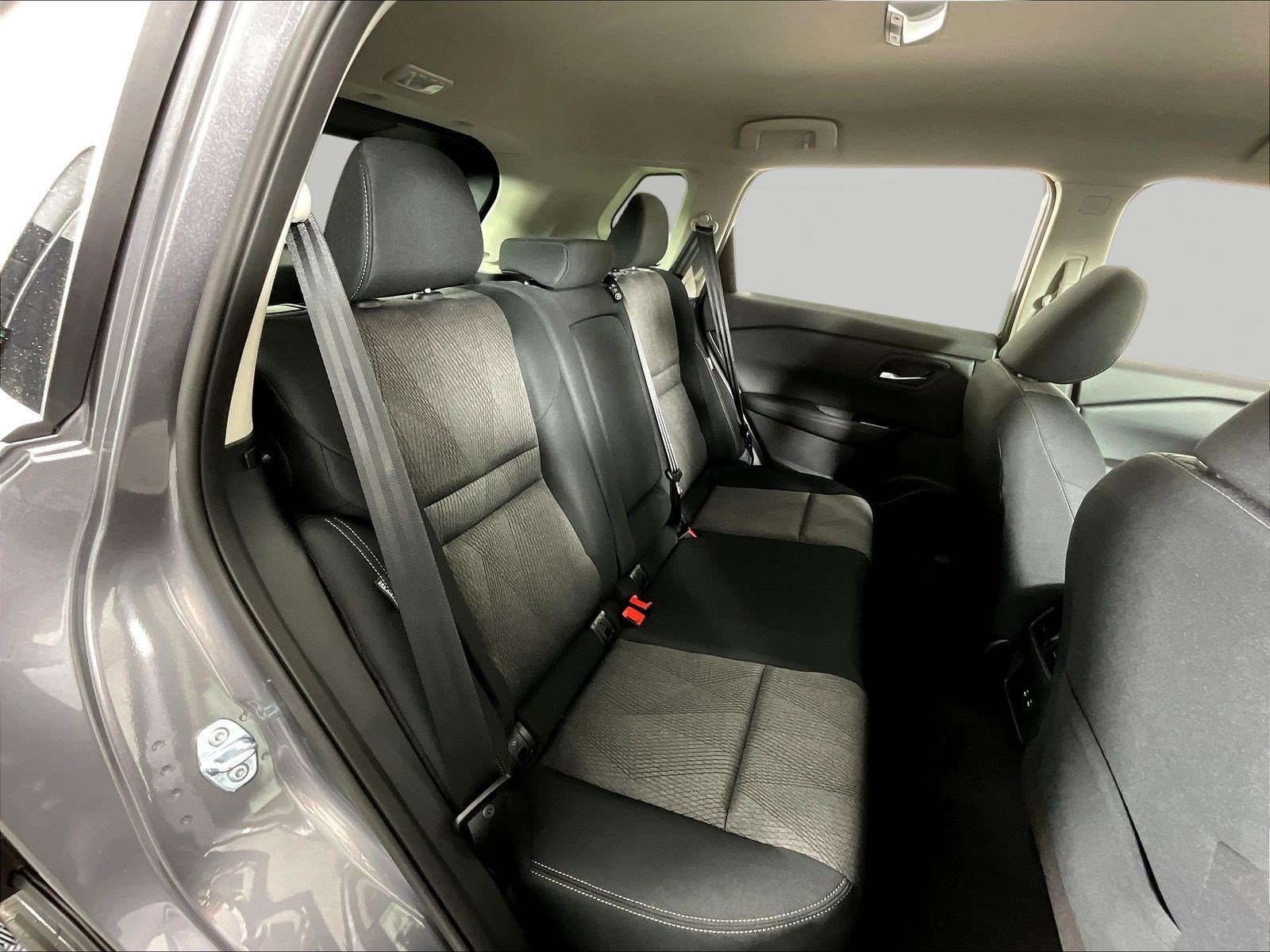 New 2026 Nissan Rogue SV w/ Cold Weather Package AWD/4WD image 19