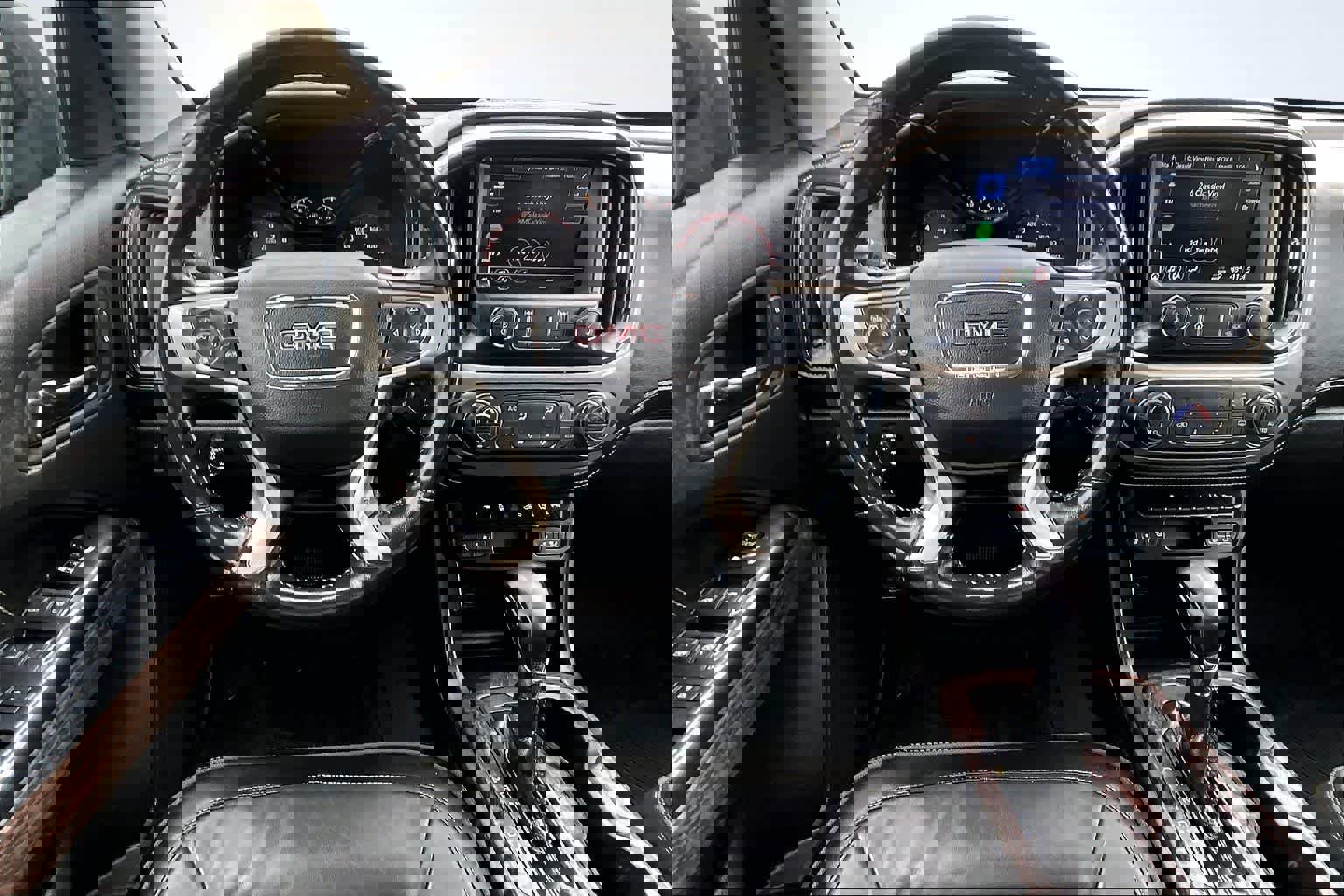 Used 2022 GMC Canyon Denali w/ Denali Black Edition Package image 15