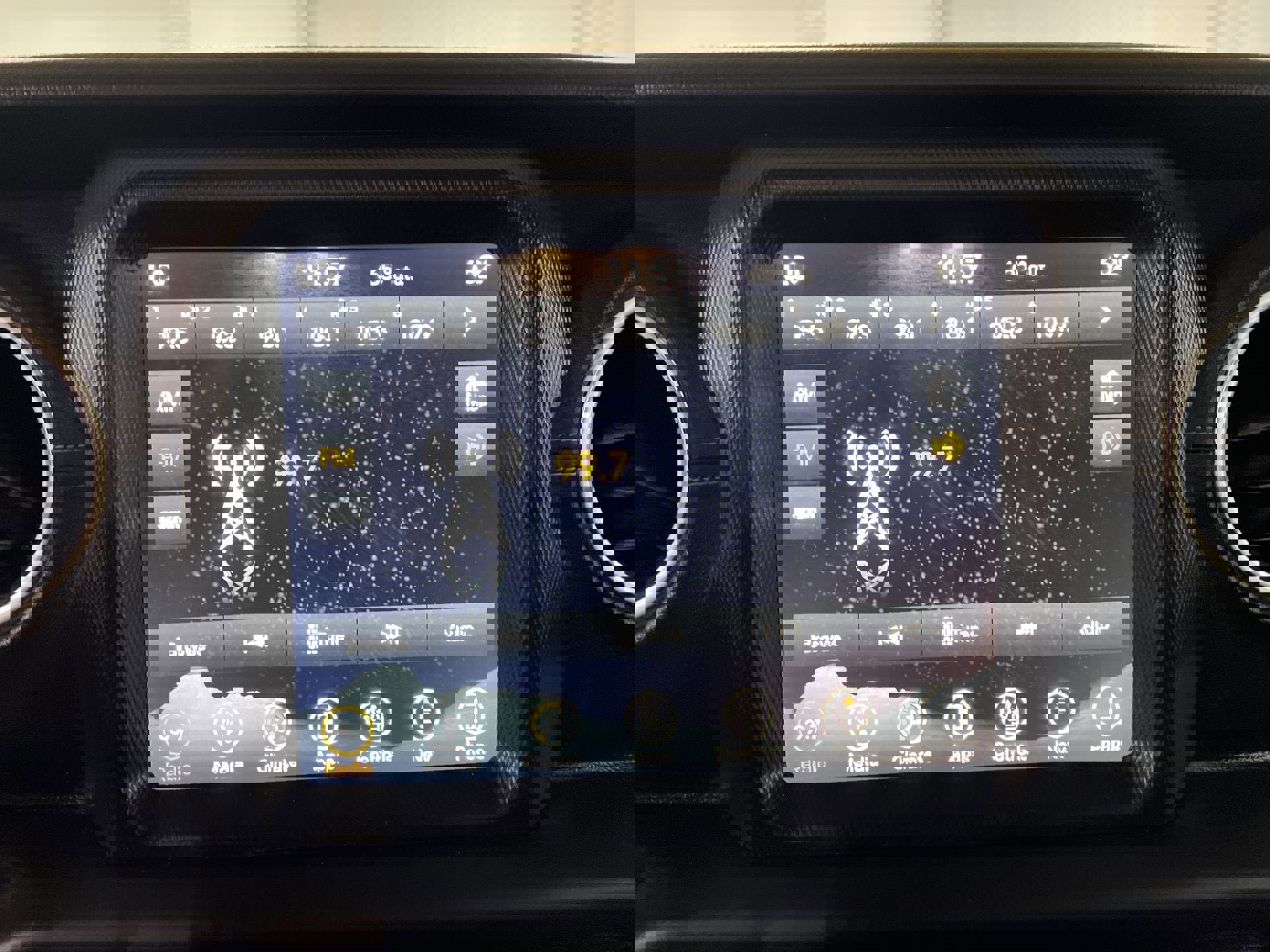 Used 2019 Jeep Wrangler Unlimited Sahara image 48