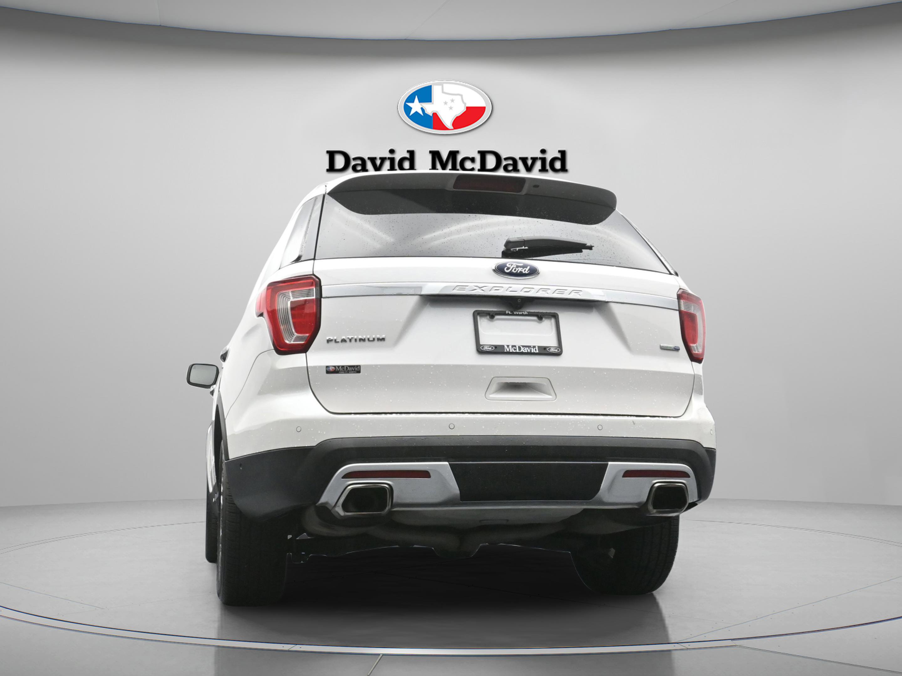 Used 2017 Ford Explorer Platinum AWD/4WD image 32