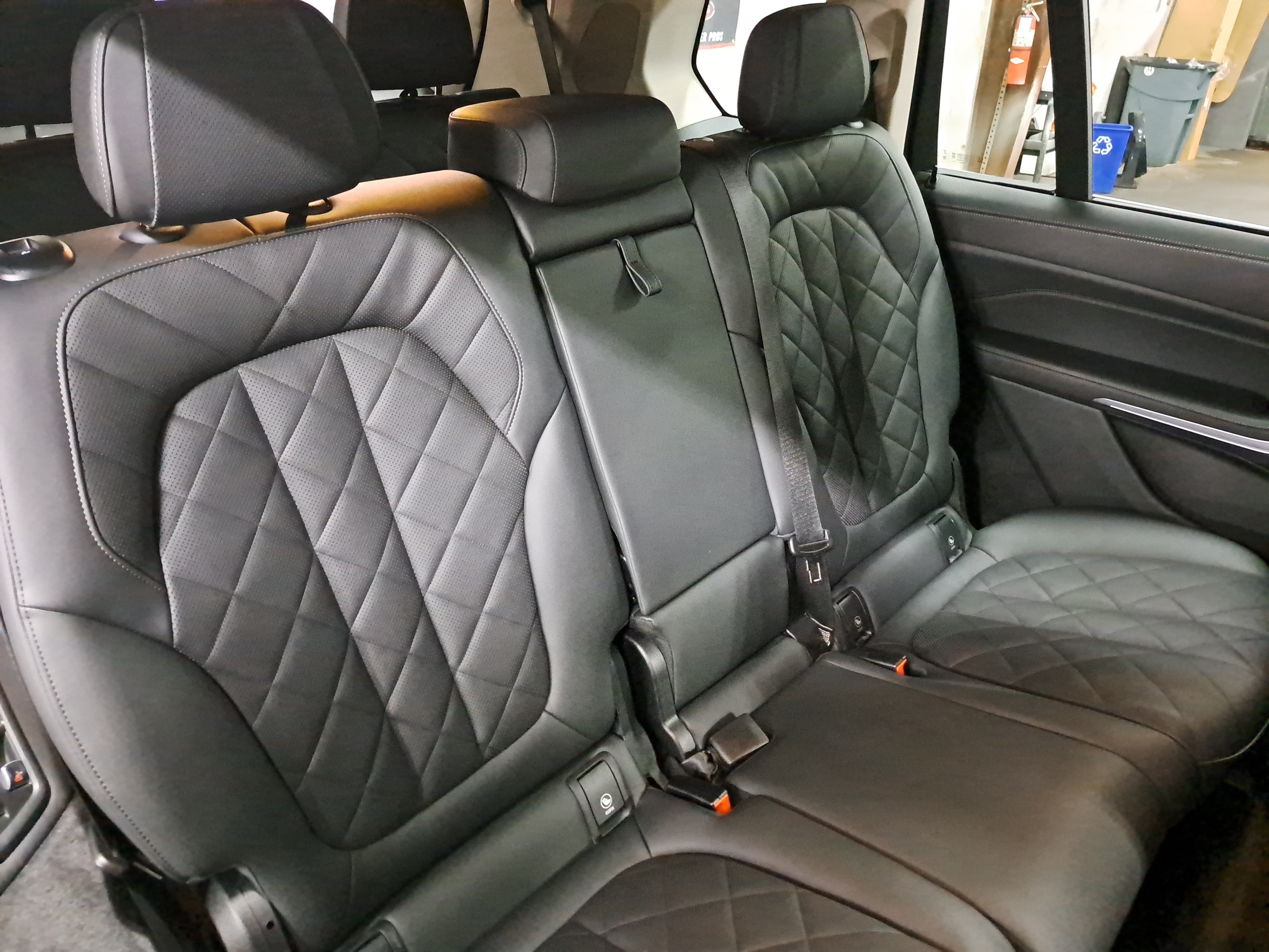 Used 2025 BMW X7 xDrive40i w/ Premium Package AWD/4WD image 12