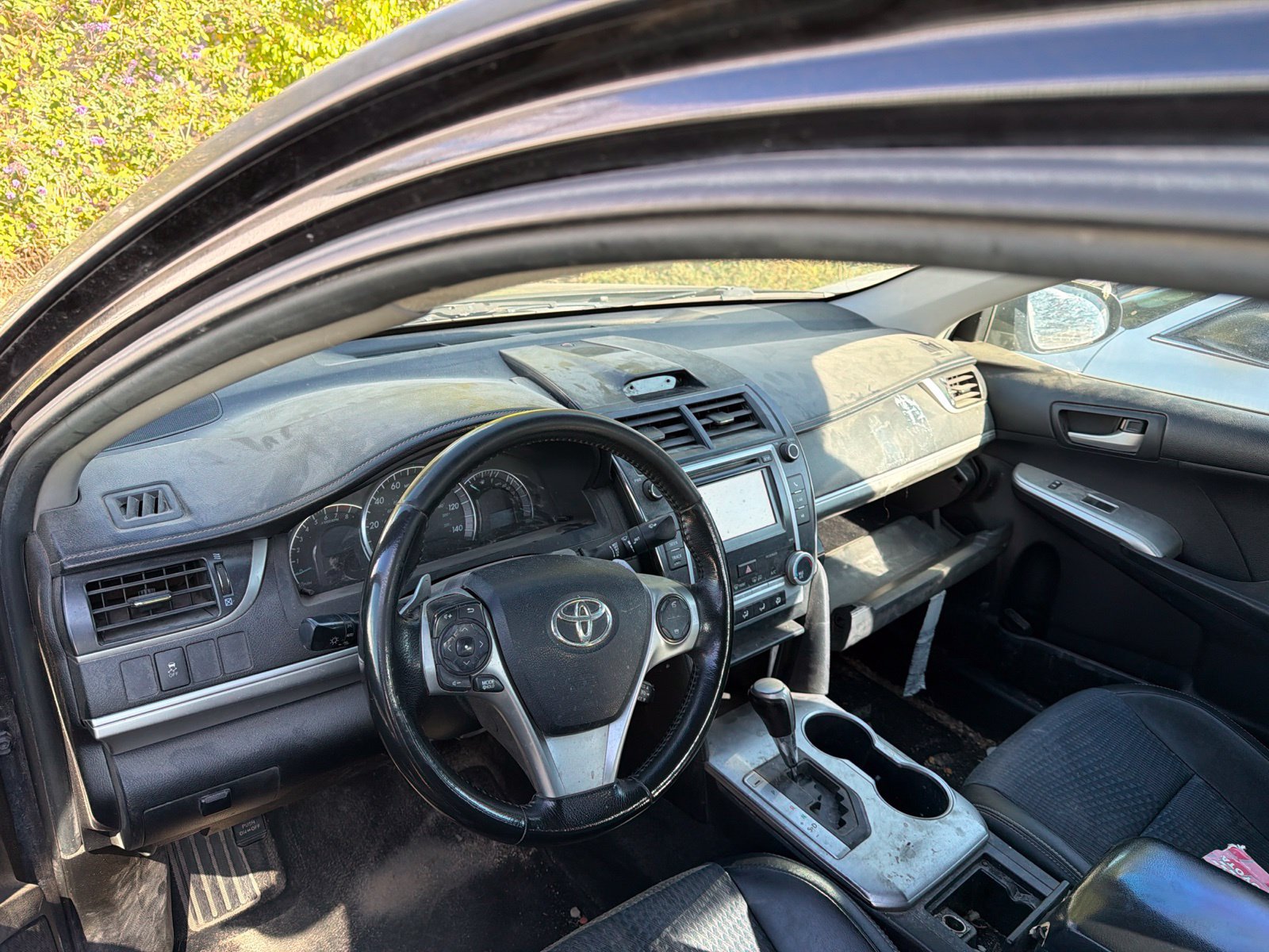 Used 2012 Toyota Camry SE FWD image 5