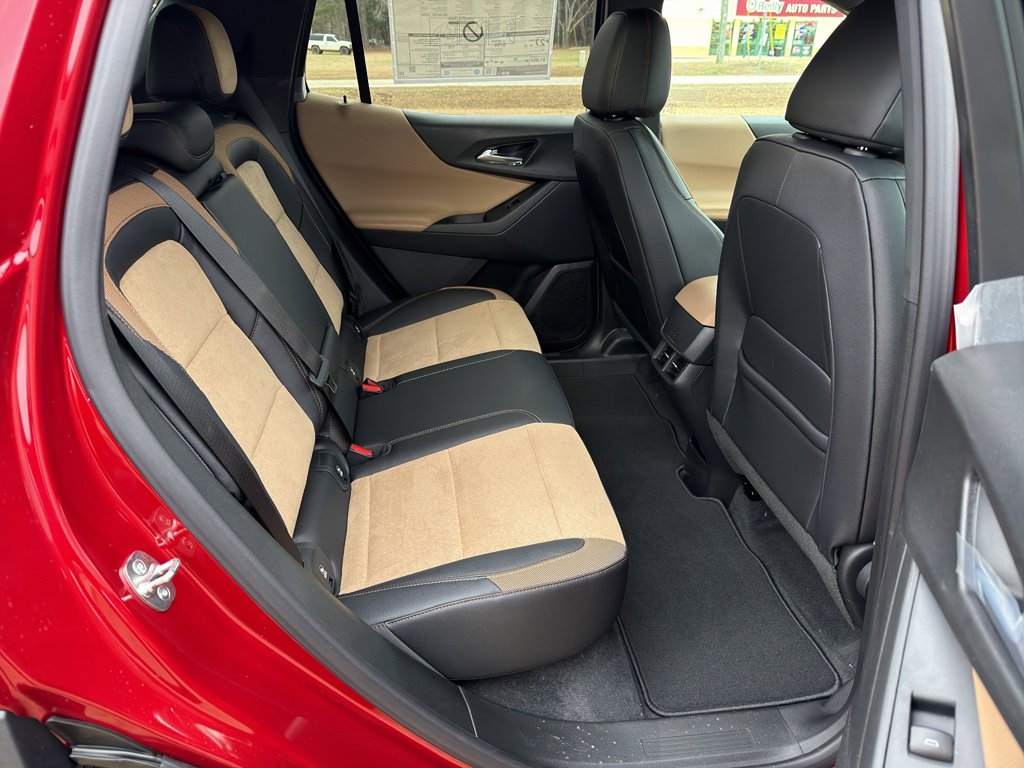 New 2026 Chevrolet Equinox ACTIV w/ Safety and Technology Package image 25