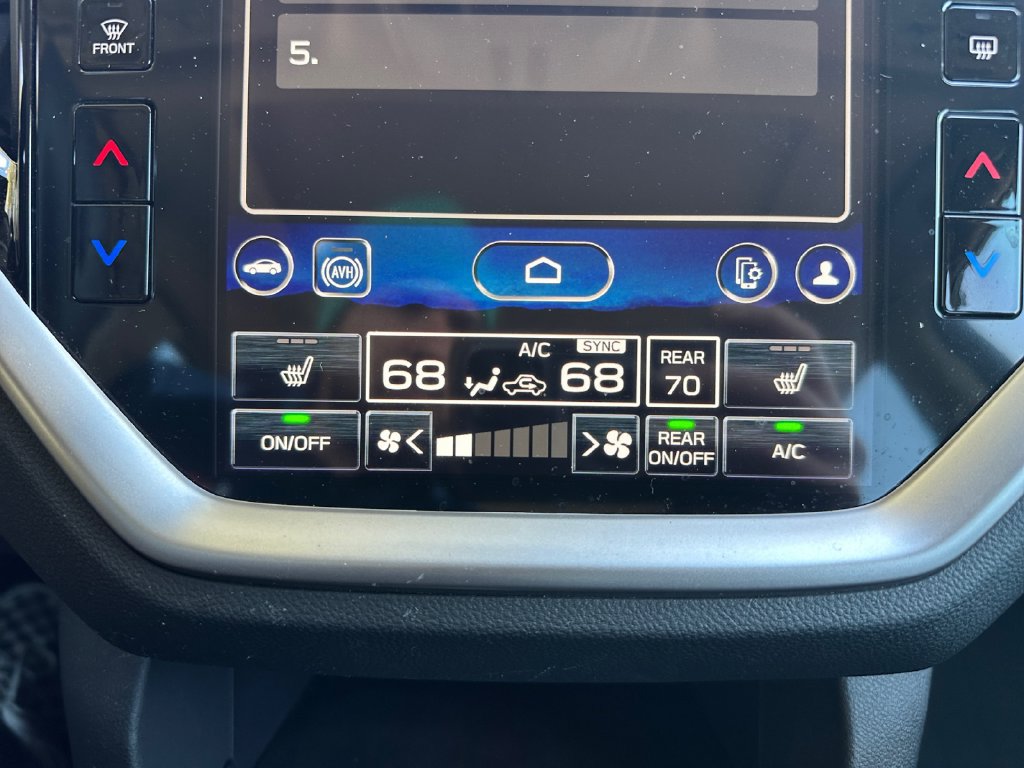 Used 2025 Subaru Ascent Limited AWD/4WD image 17