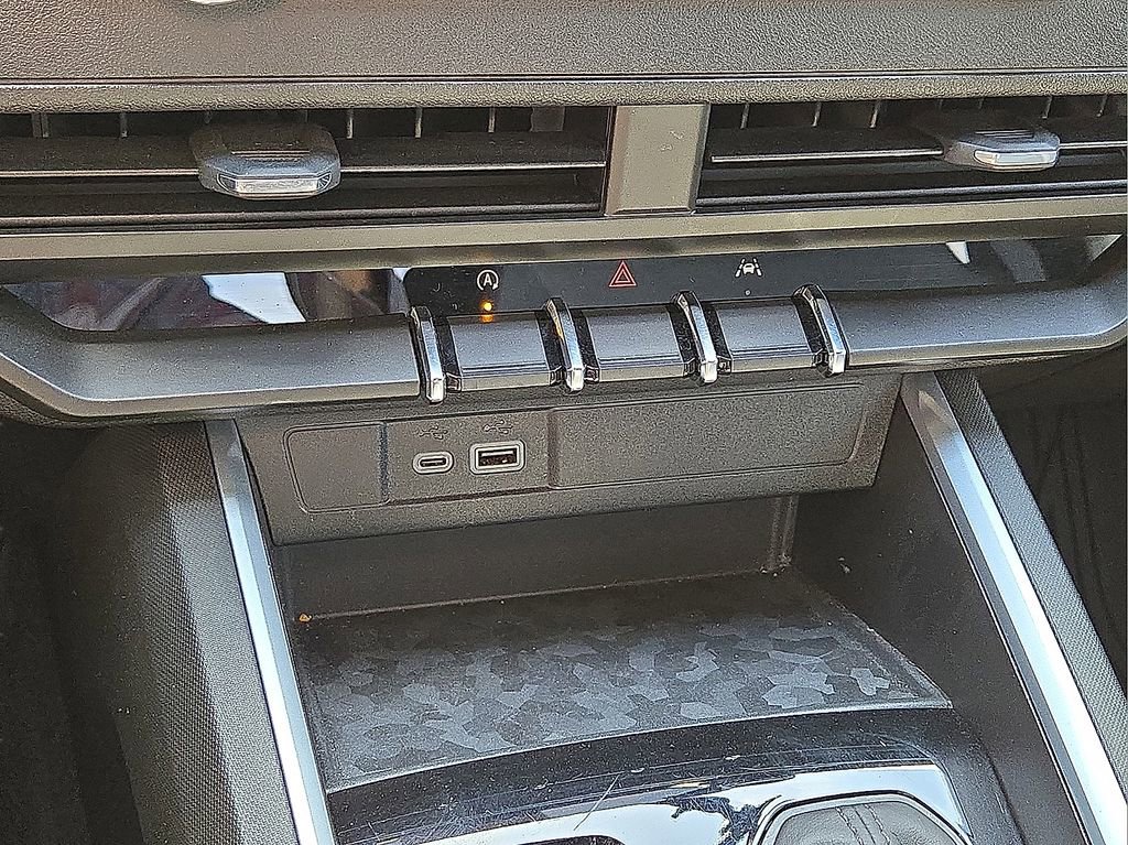 Used 2024 Chevrolet Colorado Trail Boss w/ Advanced Trailering Package image 26