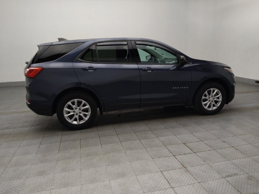 Used 2018 Chevrolet Equinox LS w/ LPO, Cargo Package AWD/4WD image 10