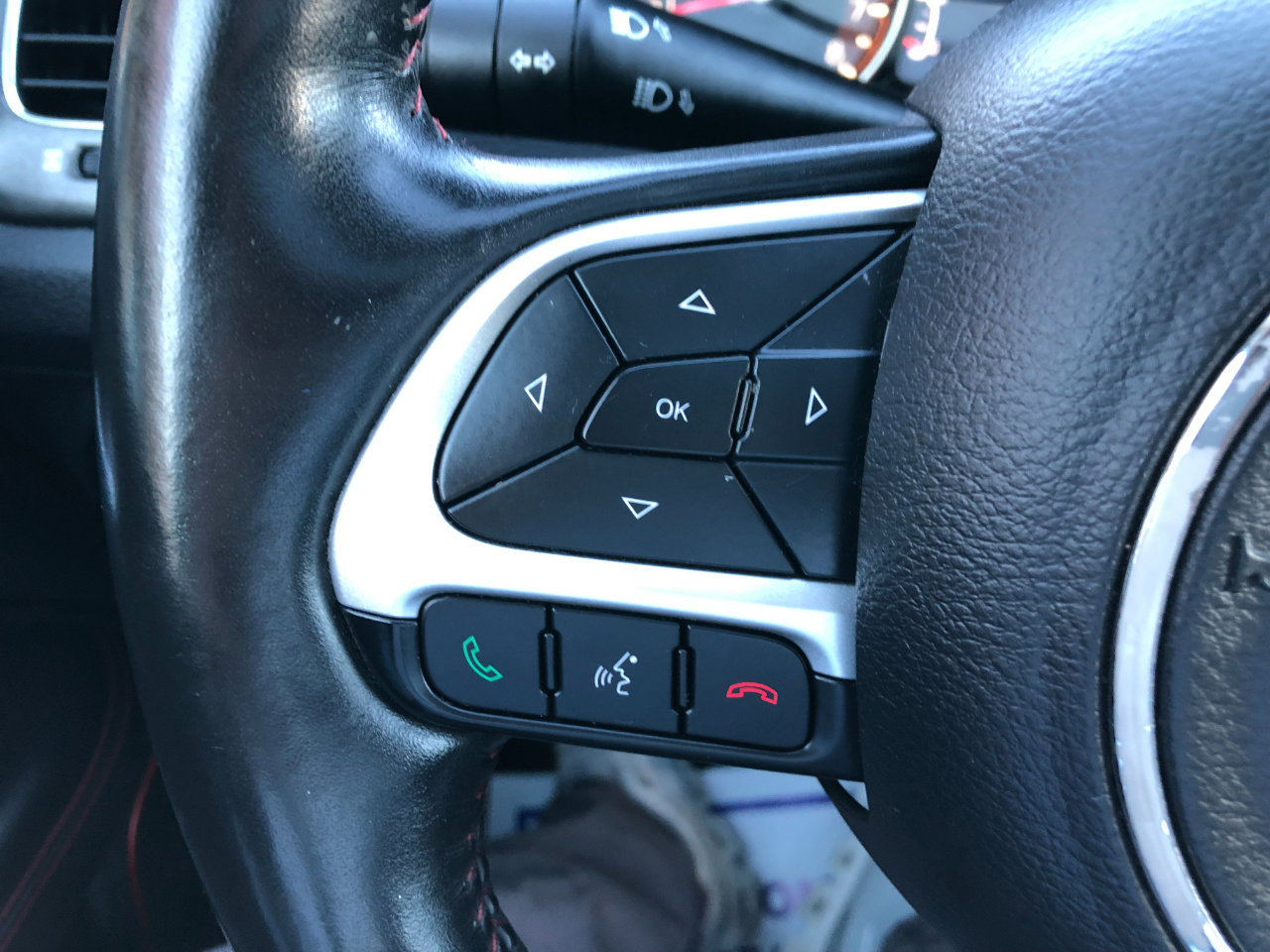 Used 2018 Jeep Compass Trailhawk w/ Leather Interior Group image 16