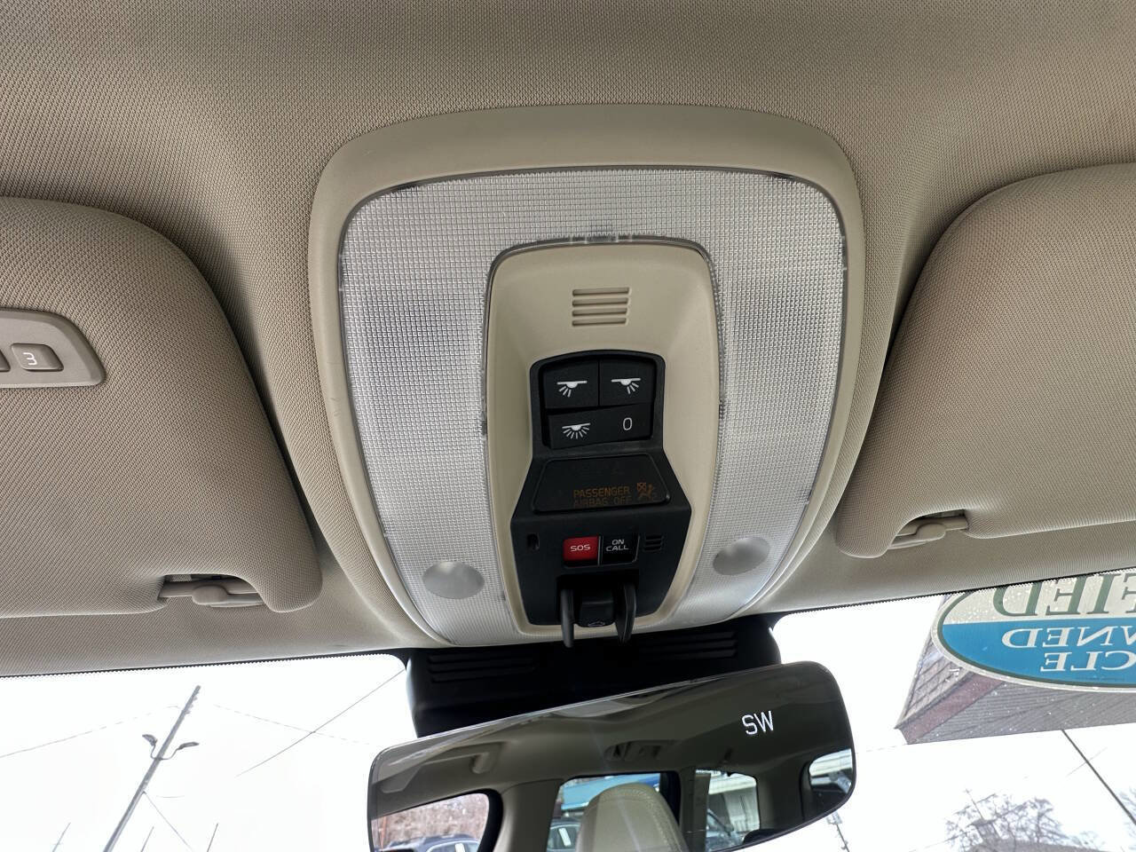 Used 2015 Volvo XC70 T6 Platinum w/ Protection Package image 16