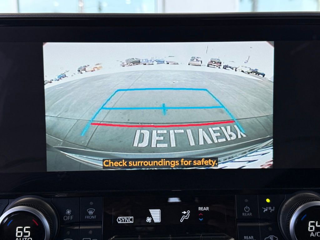 Used 2023 Toyota Highlander XLE image 30
