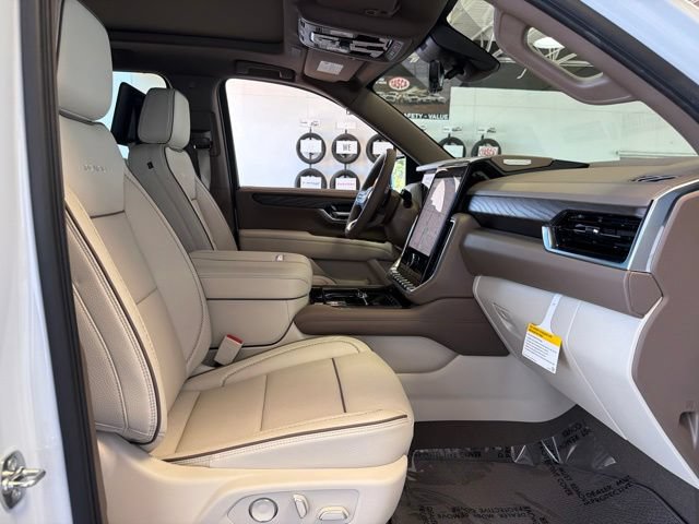 New 2026 GMC Yukon XL Denali w/ Denali Reserve Package AWD/4WD image 25