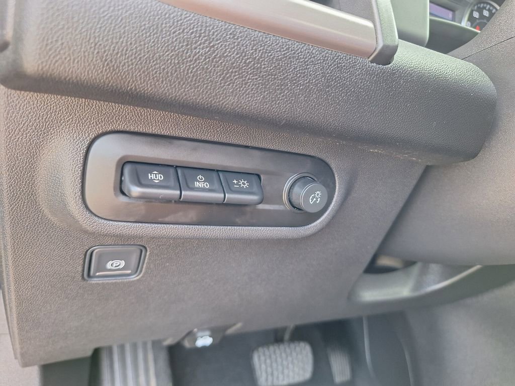 Used 2022 GMC Terrain AT4 w/ Infotainment Package II image 23