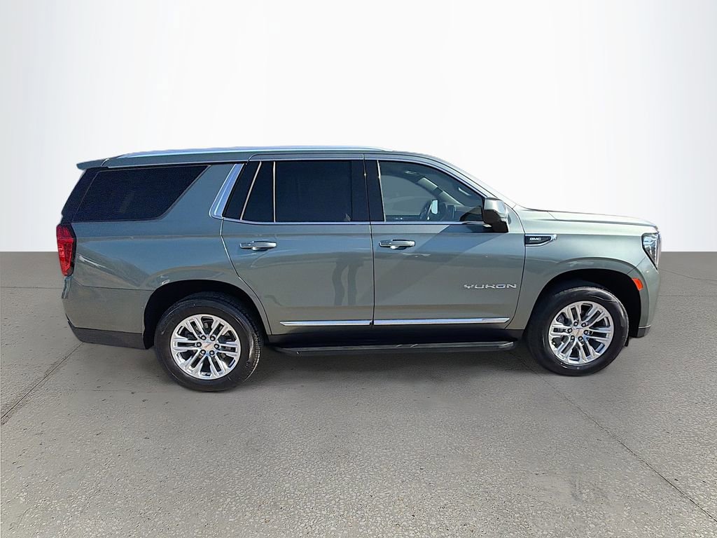 Used 2024 GMC Yukon SLT image 3