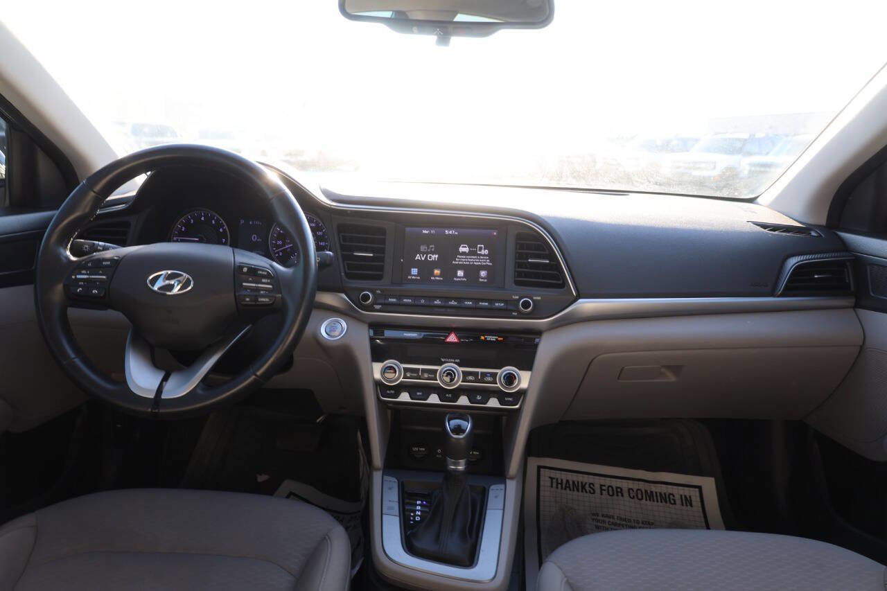 Used 2020 Hyundai Elantra Value Edition w/ Cargo Package (C1) FWD image 14