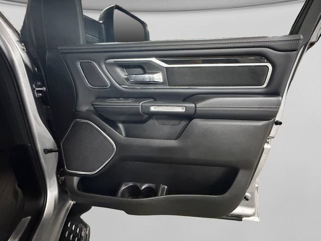 Used 2022 RAM 1500 Laramie AWD/4WD image 15