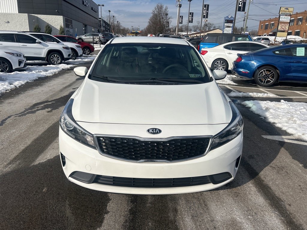 Used 2017 Kia Forte S image 2