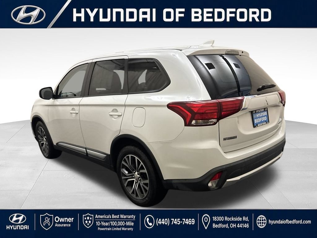 Used 2017 Mitsubishi Outlander ES AWD/4WD image 9