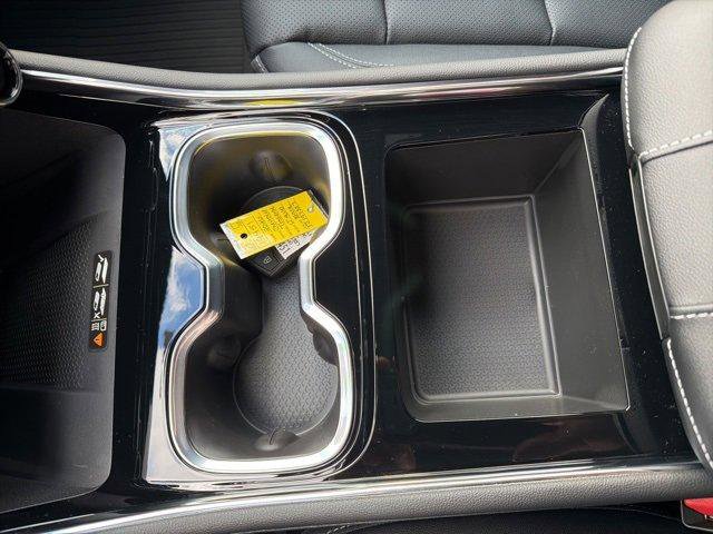 New 2026 Chevrolet Traverse LT image 16