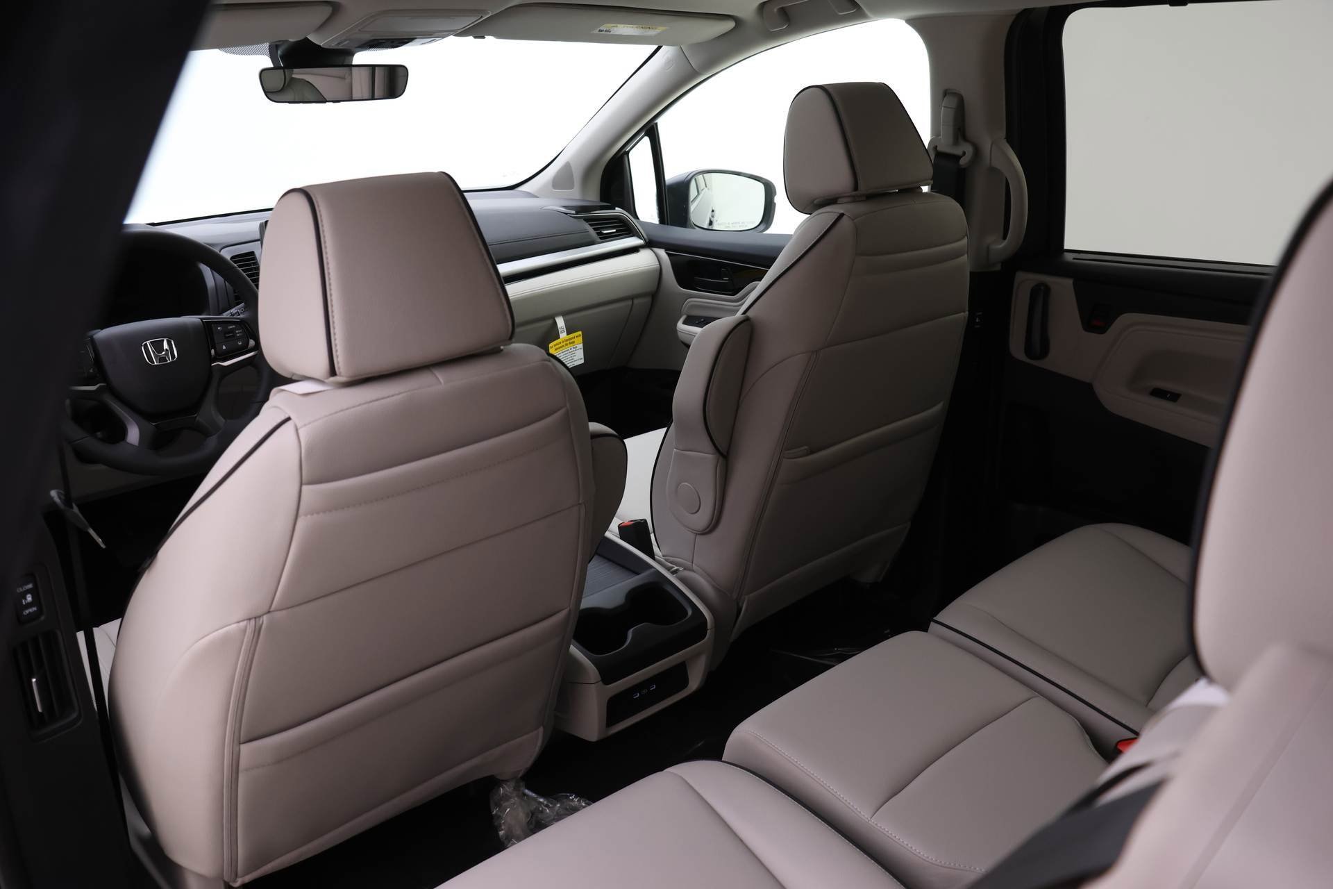 New 2026 Honda Odyssey Touring image 10
